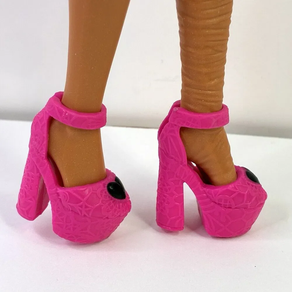 Monster High G3 Draculaura Monster Ball Pink Heels Shoes
